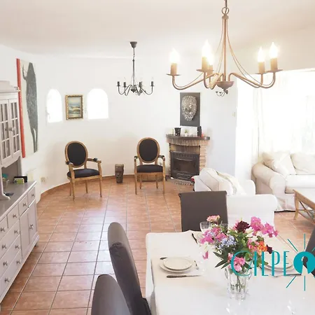 Ricarlos Con Piscina Privada Casas de Torrat